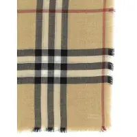 Burberry Beigekleurige Wol Foulard