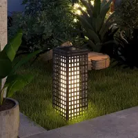 HAUSS SPOLE Padverlichting – Zonne-Energie Met Automatische Lichtsensor – 15,5 x 15,5 x 46 cm – Metaal En Kunststof – Grijs – Tuin En Pad – IP44