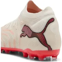 Puma Future 9 Pro MG The Arrival - Amangaan met suiker/Wit/Ultra Red/Zwart