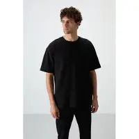 Tommy Life Heren Oversized T-shirt en Broek Set