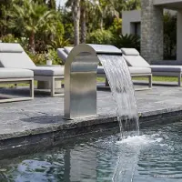 vidaXL Poolwaterval met LED Roestvrij staal 304 45 x 30 x 65 cm zilver