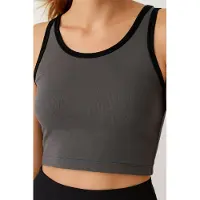 Tommy Life Geribbelde Mouwloze Crop Top