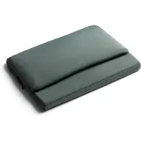 Bellroy Caddy Sleeve MacBook Pro/Air 15/16 – Gemaakt van Gerecyclede Materialen – Beschikbaar in Diverse Kleuren – Compacte Afmetingen van 280 x 370 x 25 mm - Groen