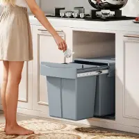 OKWISH Prullenbak Uittrekbaar – 40 L 2 Vakken – 52 x 33,5 x 41 cm – Kunststof en Metaal – Grijs – Inbouw Voor Kast – Met Deksel