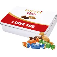 Merci Petits "I love you" 250g - Liefde - Tinnen blik met mix van individueel verpakte mini chocolaatjes - Chocolade cadeau - Chocolade mix in tinbox