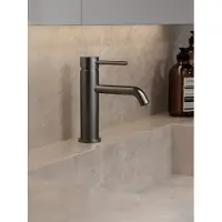 Wovar Slanke Wastafelkraan | Gunmetal