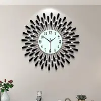 Unyqoos Stijlvolle en Grote Wandklok van 60cm met Kristallen voor Diverse Ruimtes, zwart, 60 cm