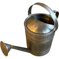 VAR Watering can antique