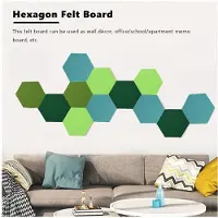 Typecat 15 Stuks Zeshoekig Viltbord Zeshoekig Vilt Muursticker Multifunctioneel 3D Decoratief Thuisprikbord Zelfklevend Kinderkamer Plint Groene Serie