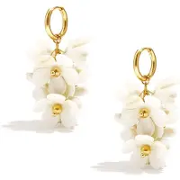 Yehwang Charming flower drop earrings for spring/summer - Gebroken wit