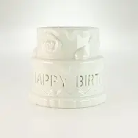 Ancient Wisdom Keramische oliebrander in de vorm van een cake - GELUKKIGE VERJAARDAG - Wit