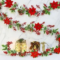 Famanu – Kerstmis kunstbloemen- en bessenslinger met dennenappels, groene bladeren en rode bloemen, decoratie voor kerst, bruiloften en feesten
