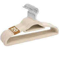 Famanu – Fluwelen kleerhangers set van 20 stuks, met draaibare haken en schouderinkepingen, antislip en ruimtebesparend voor garderobe en kledingkast, crème