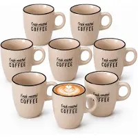 Excellent houseware Siaki koffie kopjes Barista Cafe - 8x stuks - beige - 220 ml - mokken - keramiek - 10 cm - met koffie thema teksten