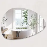 Wallfluent Asymmetrische Spiegel - Spiegel in Organische Vorm - Stijlvolle Onregelmatige Spiegel - Decoratieve Organische Spiegel - Designerspiegel - 64x90 cm