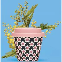 Quy Cup - 90ml Ecologische Reis Beker - Espressobeker “Daisy Black” met Roze Siliconen deksel