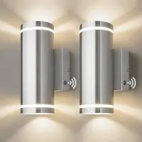 SP Buitenlamp met Bewegingssensor - Wandlamp met Sensor Voor Buiten - Solar Buitenlamp Oplaadbaar - Zilver - 8cm x 12cm x 21cm