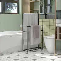 HAUSS SPOLE Handdoekhouder – 66 x 20 x 110 cm – Vrijstaand Met 2 Stangen – Metaal – Zwart – Voor Badkamer – Antislip Voeten