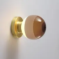 Marset Design wandlamp Dipping Light A1, dimbaar, messing / goud, Woon-/ Eetkamer, metaal, Design, Wandlamp design
