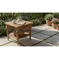 Teakea Batavia bijzettafel massief teak 60 x 60 cm met legplank en houtsnijwerk
