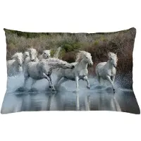 Abakuhaus Horses Sierkussenhoes, Group van Carmargue Horses Running Through Water Meer River Honor Reverence, Decoratieve Rechthoekige Sierkussenhoes, 65 x 40 cm, Wit Groen