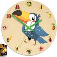 ModernClock Moderne wandklok Tukan voor de kinderkamer - stil quartz uurwerk