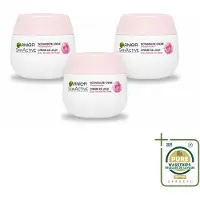 Garnier 3 x SkinActive Botanische Dagcrème met rozenwater voor droge en gevoelige huid, 50 ml - Voorraadverpakking - 3 stuks