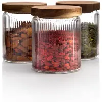 Famanu – Geribbelde glazen potten, stapelbaar en luchtdicht houten deksel - voorraadbussen voor koekjes, thee of suiker, voor keuken, voorraadkast, bar of badkamer - 500 ml, set van 3