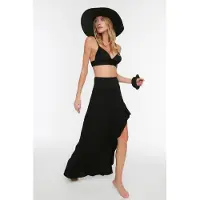 Trendyol Rok | 34 | female