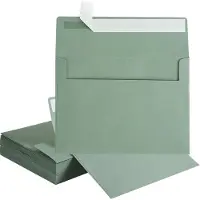 Snq 50 groene enveloppen - 18,42 x 13,34 cm - geschikt voor trouw - en feestuitnodigingen, met zelfklevende sluiting - gemaakt van dik - hoogwaardig papier - ook geschikt voor verjaardags- en doopkaarten