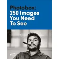Thames & Hudson Photobox: The Essential Collection - Roberto Koch