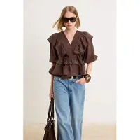 Trendyol TRENDYOLMİLLA Dames Bruin Effen Driekwart mouw Regular fit Blouses