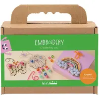 Creativ Company borduurwerk knutselset voor kinderen - vlinder, schelp en regenboog.