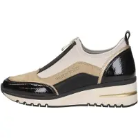 Marco Tozzi Instappers 'Sportief' beige